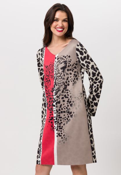 Wendekleid mit Leopardenmuster