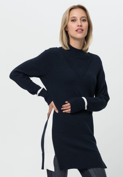 Longstyle-Pullover mit Seitenschlitzen